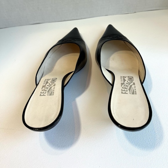 Salvatore Ferragamo Black Pointed Cap Toe Kitten Heels - Picture 3 of 8